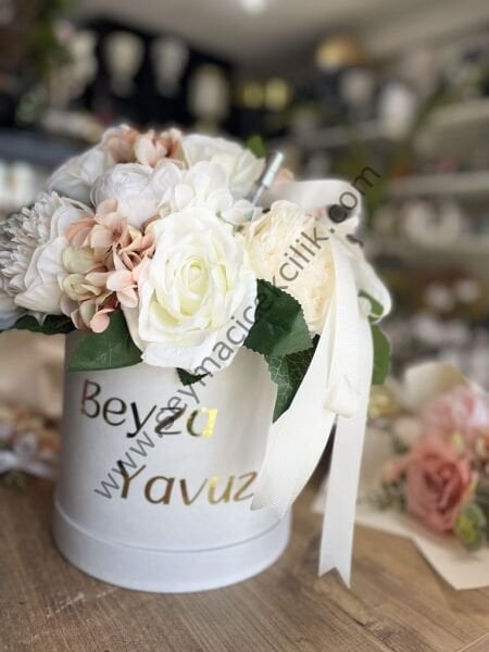 Yapay Kutulu Buket - İsme özel