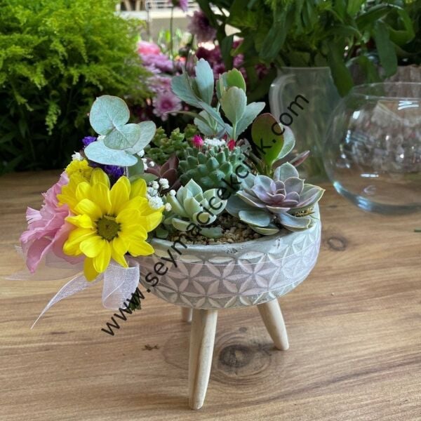 Ayaklı Saksı Beyaz