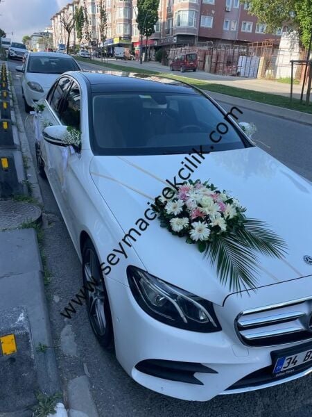 Düğün arabası sade süsleme